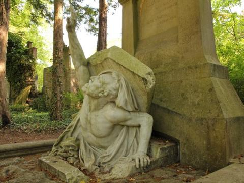Cimetière de la Madeleine Amiens tombeau Jules Verne